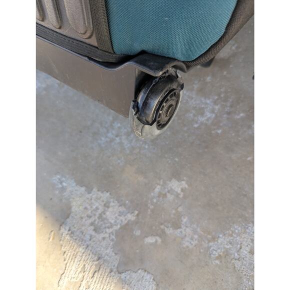 Two Piece Eagle Creek Travel Luggage / Backpack Set Green 24 x 14 - Picture 6 of 10